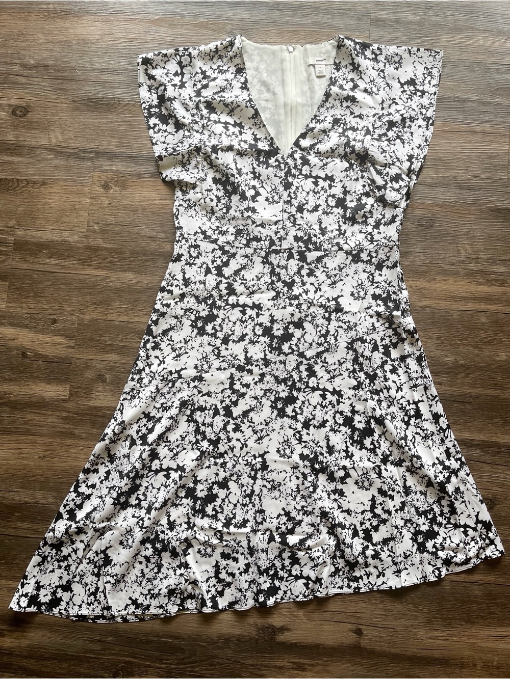Lewit Black and White Silk Floral Dress